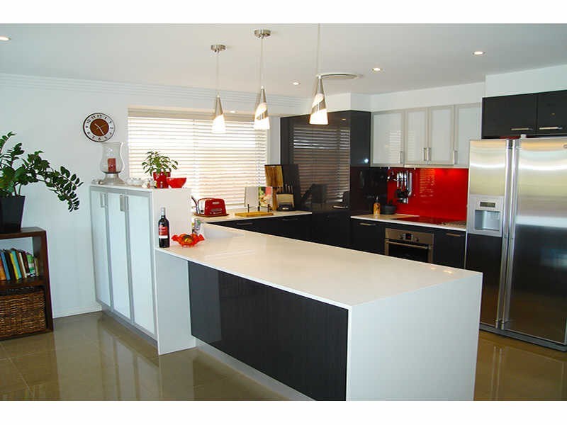 39 Pebble Beach Drive, Runaway Bay QLD 4216