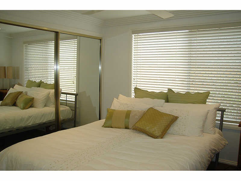 39 Pebble Beach Drive, Runaway Bay QLD 4216
