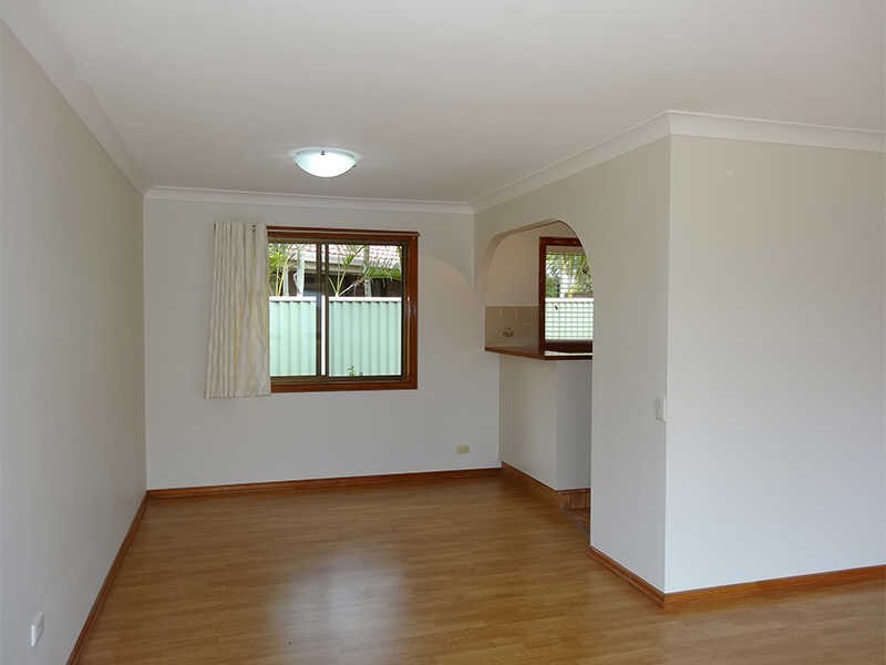 1/18 Warrie Close, Paradise Point QLD 4216