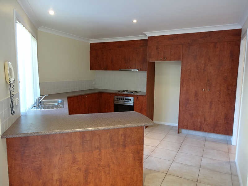 2/113 Pohlman Street, Southport QLD 4215