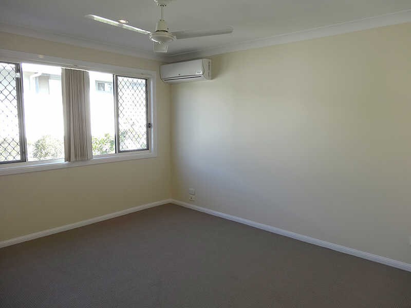 2/113 Pohlman Street, Southport QLD 4215