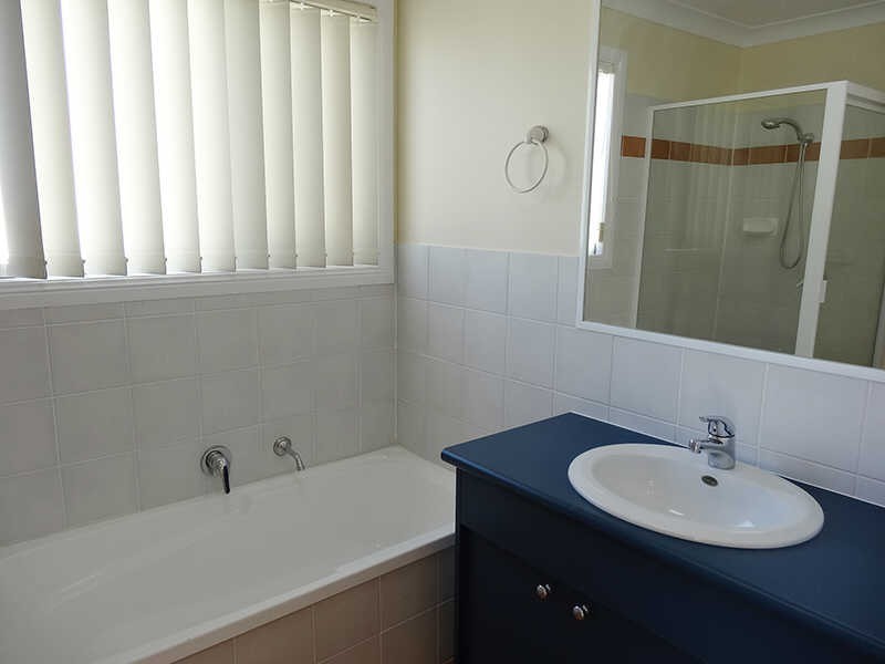 2/113 Pohlman Street, Southport QLD 4215