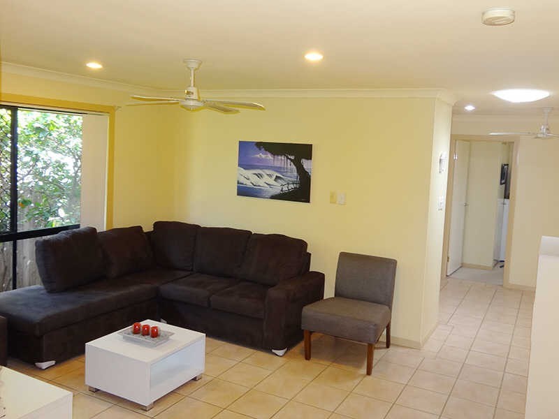 1/3 Margaroola Avenue, Biggera Waters QLD 4216