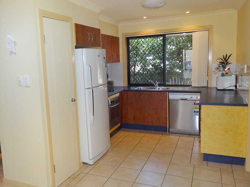 1/3 Margaroola Avenue, Biggera Waters QLD 4216
