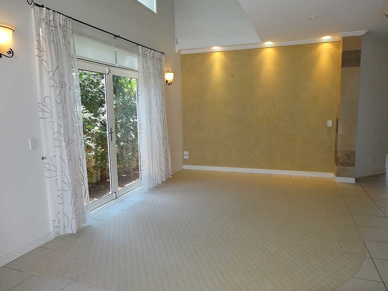 2/9 Joseph Street, Runaway Bay QLD 4216