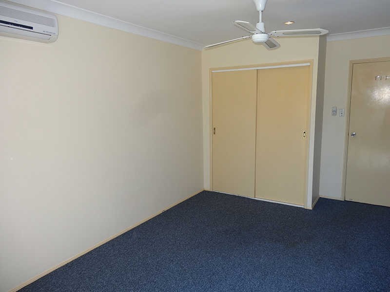 2/19 Brown Street, Labrador QLD 4215