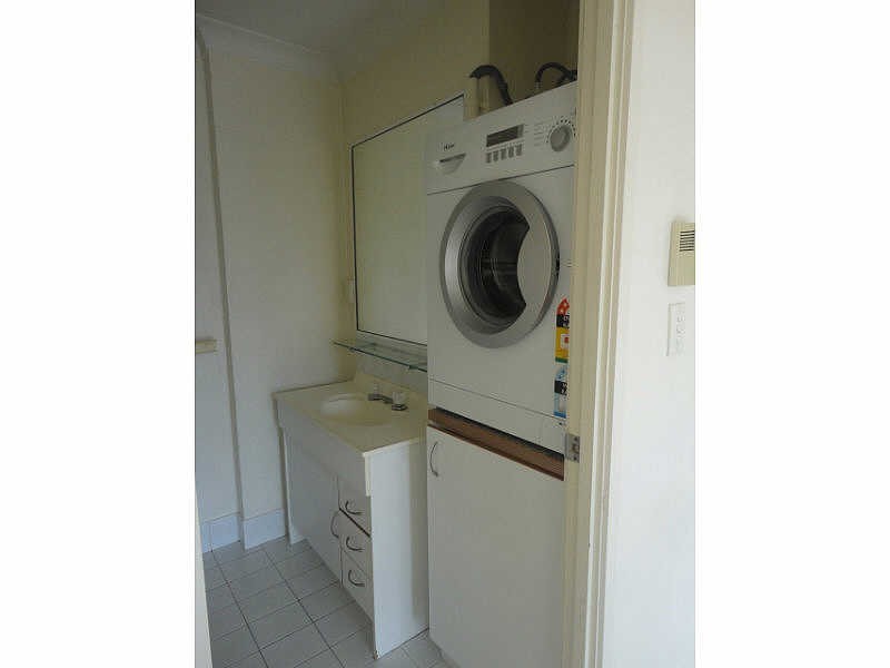 13/16 Abalone Ave, Paradise Point QLD 4216