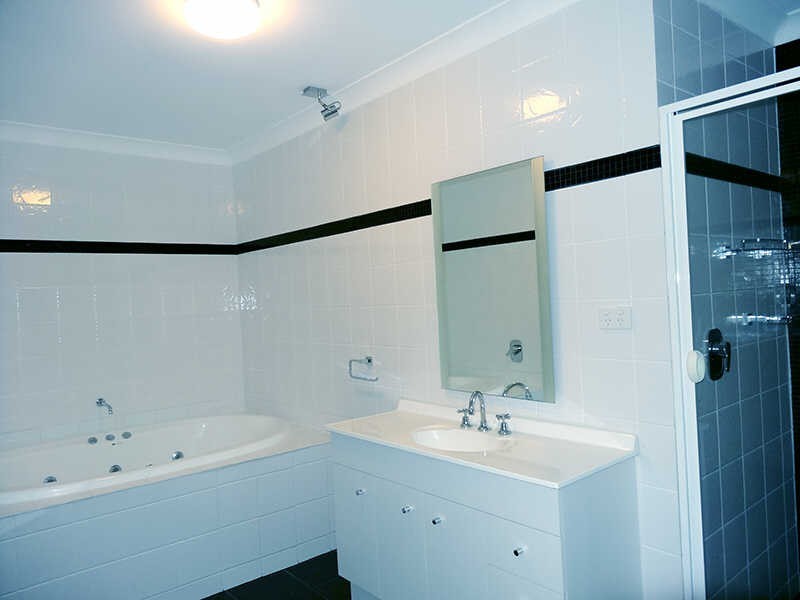 68 Sundance Way, Runaway Bay QLD 4216