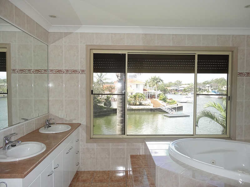 68 Sundance Way, Runaway Bay QLD 4216