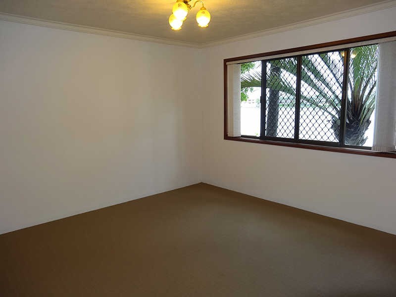 2/23 Duet Drive, Mermaid Waters QLD 4218