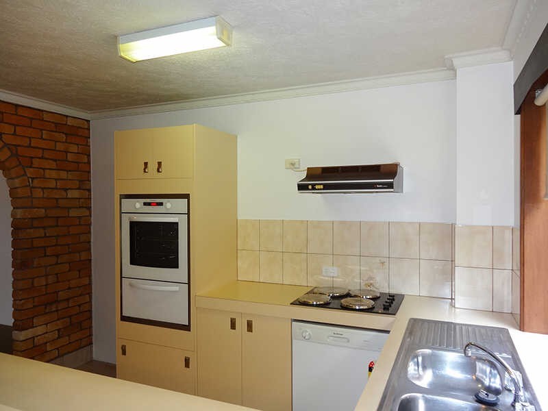 2/23 Duet Drive, Mermaid Waters QLD 4218