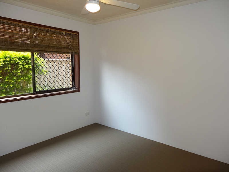 2/23 Duet Drive, Mermaid Waters QLD 4218