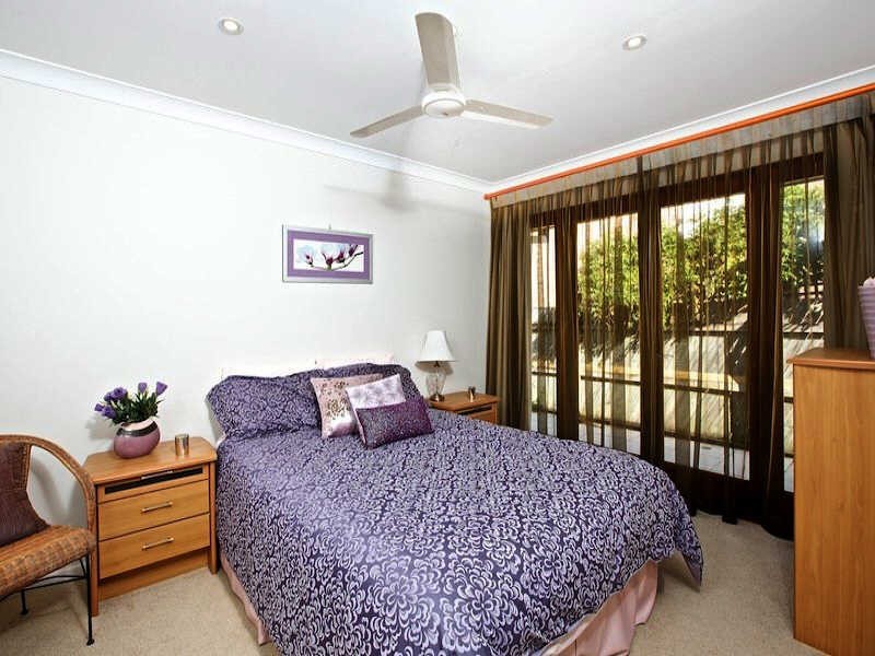 16 Smugglers Place, Runaway Bay QLD 4216