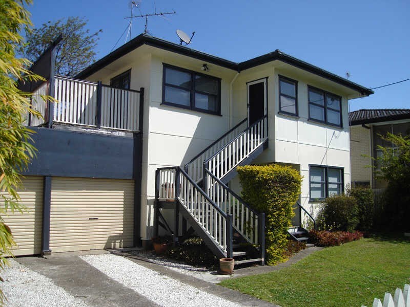 1/4 Clam Street, Runaway Bay QLD 4216