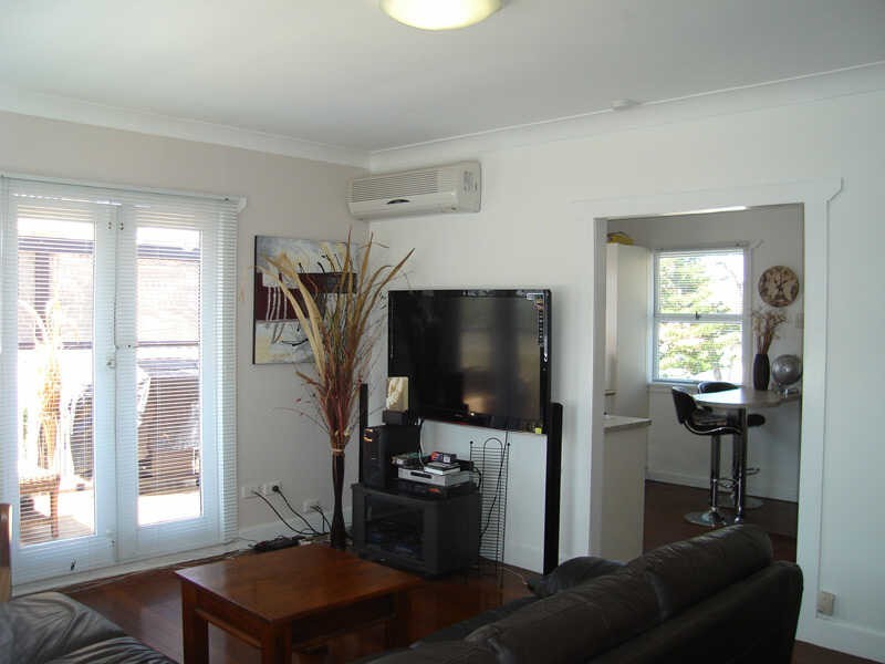 1/4 Clam Street, Runaway Bay QLD 4216