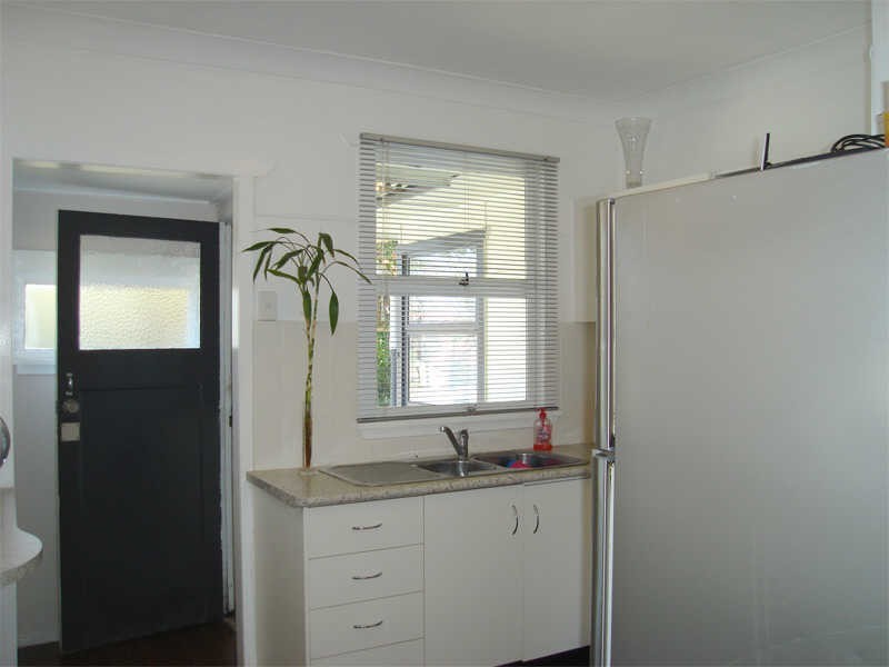 1/4 Clam Street, Runaway Bay QLD 4216