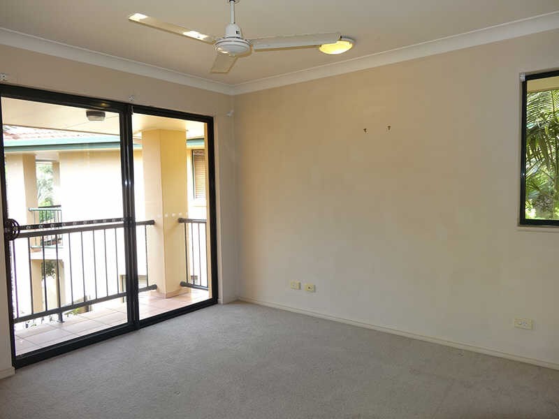 21/156 Greenacre Drive, Arundel QLD 4214