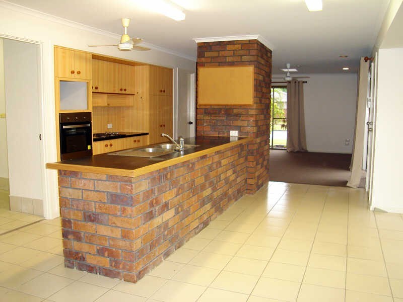 21 Burrinjuck Drive, Coombabah QLD 4216