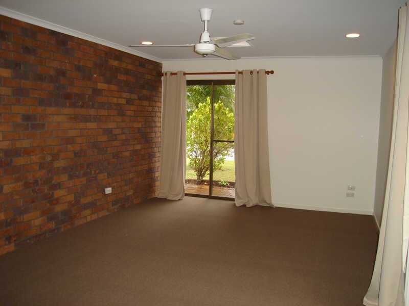 21 Burrinjuck Drive, Coombabah QLD 4216