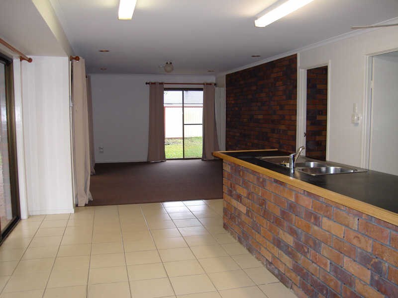 21 Burrinjuck Drive, Coombabah QLD 4216