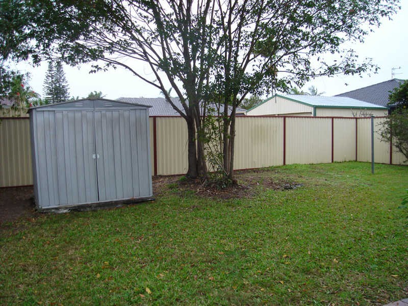 21 Burrinjuck Drive, Coombabah QLD 4216
