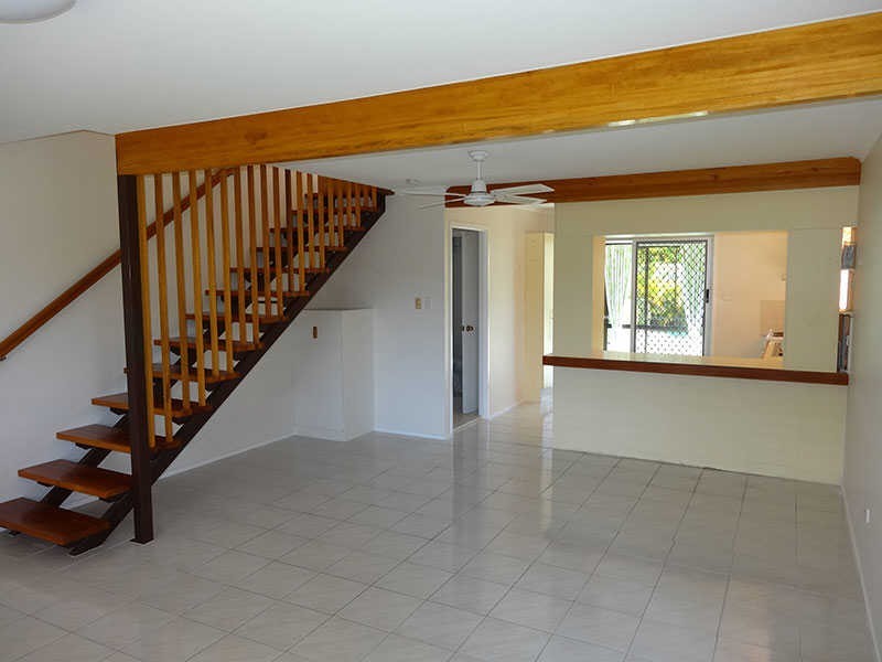 2/16 Warrie Close, Paradise Point QLD 4216