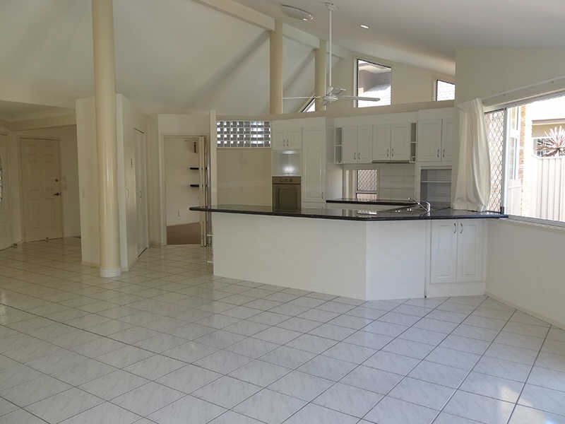 13 Saltbreeze Court, Runaway Bay QLD 4216