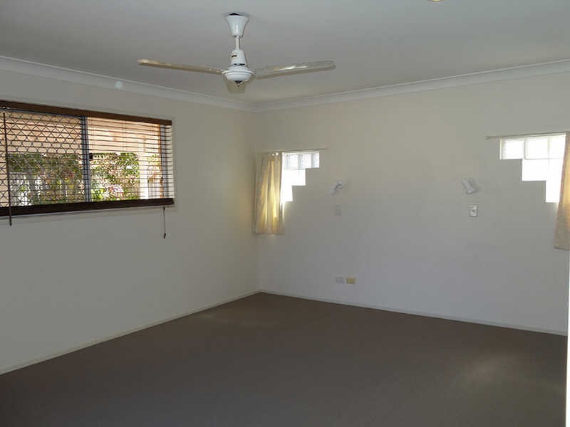 13 Saltbreeze Court, Runaway Bay QLD 4216