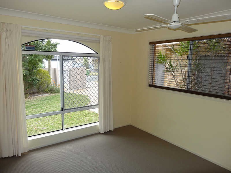 13 Saltbreeze Court, Runaway Bay QLD 4216