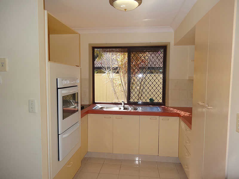 41 Burrendong Road, Coombabah QLD 4216