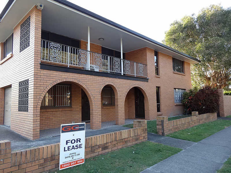 19 Milton Ave, Paradise Point QLD 4216
