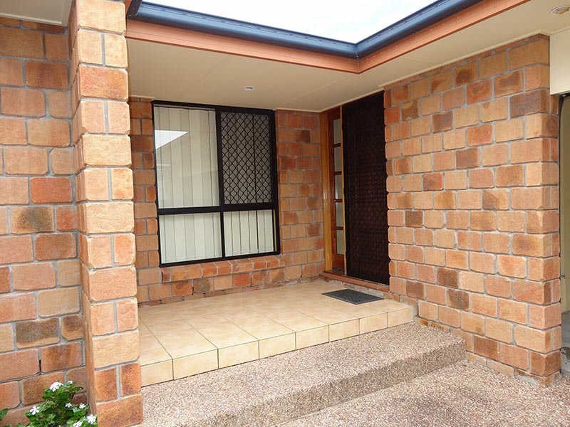 2/3 Margaroola Ave, Biggera Waters QLD 4216