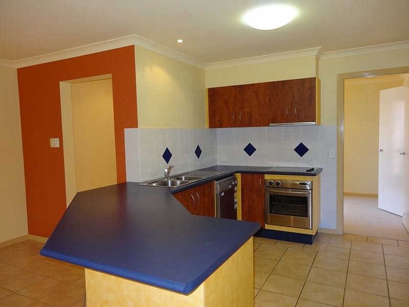 2/3 Margaroola Ave, Biggera Waters QLD 4216