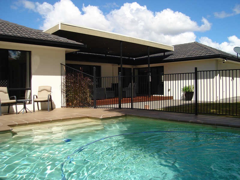 34 Petworth Court, Arundel QLD 4214