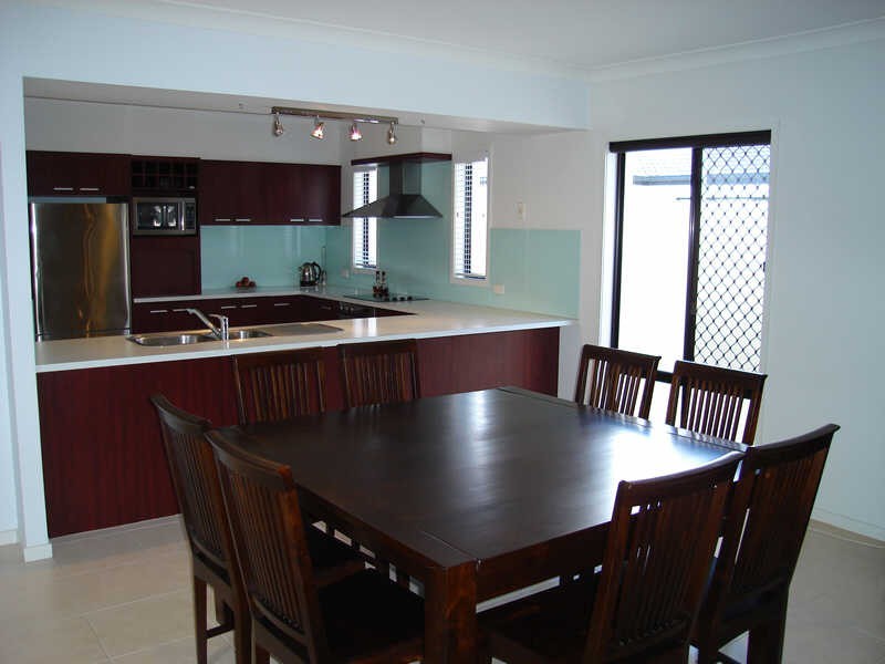 34 Petworth Court, Arundel QLD 4214