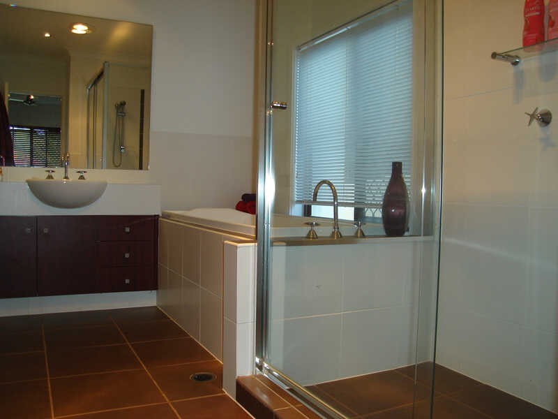 34 Petworth Court, Arundel QLD 4214