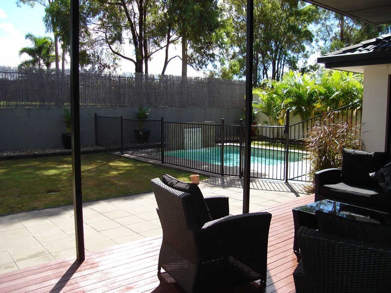 34 Petworth Court, Arundel QLD 4214