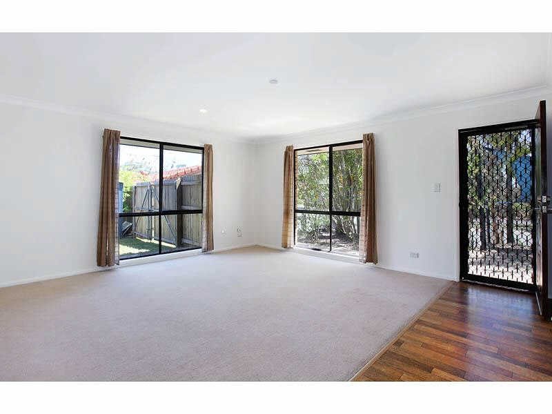 256 Discovery Drive, Helensvale QLD 4212