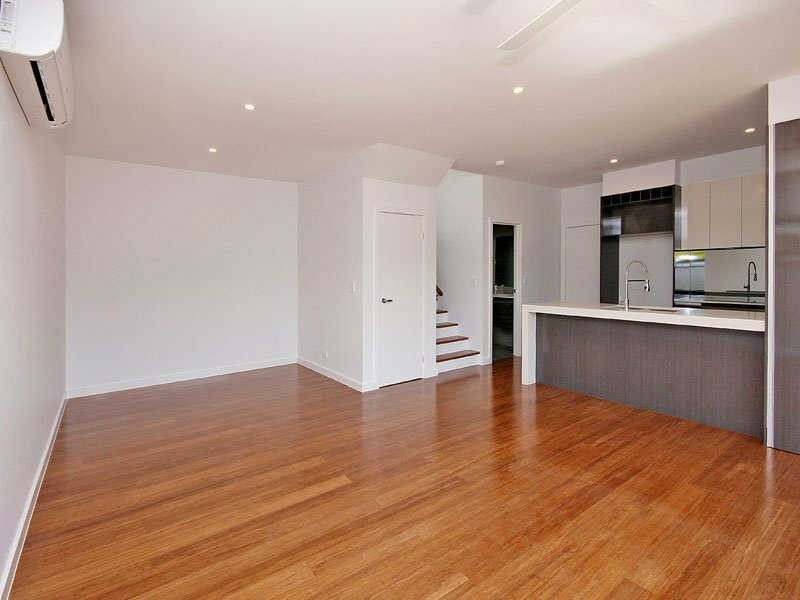 1/20 Ray Street, Runaway Bay QLD 4216