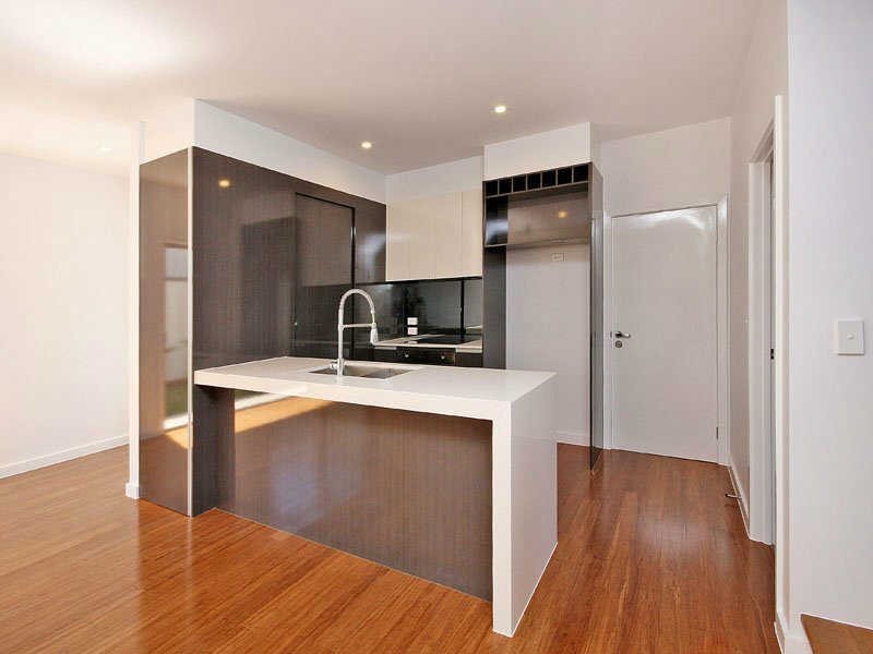 2/20 Ray Street, Runaway Bay QLD 4216