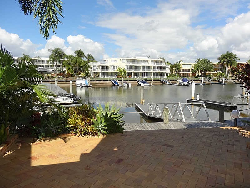 9/3 Lee Road, Runaway Bay QLD 4216