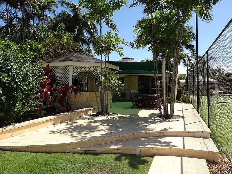 9/3 Lee Road, Runaway Bay QLD 4216