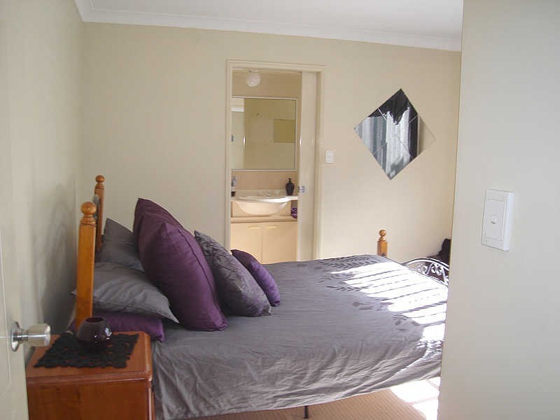 8/65 Bayview Street, Runaway Bay QLD 4216