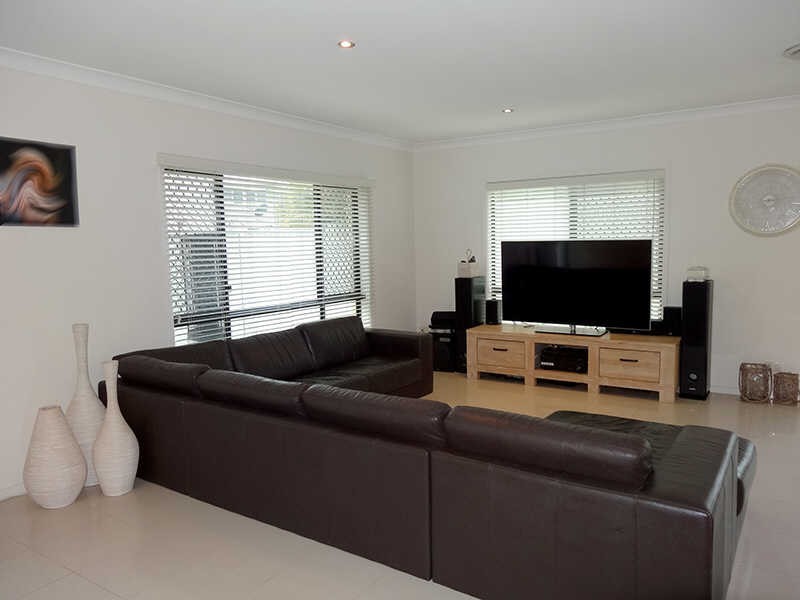 5 Xenia Court, Coombabah QLD 4216