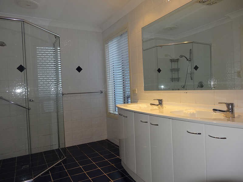 460 Oxley Drive, Runaway Bay QLD 4216