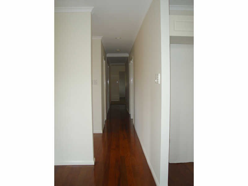 67 Nalkari Street, Coombabah QLD 4216