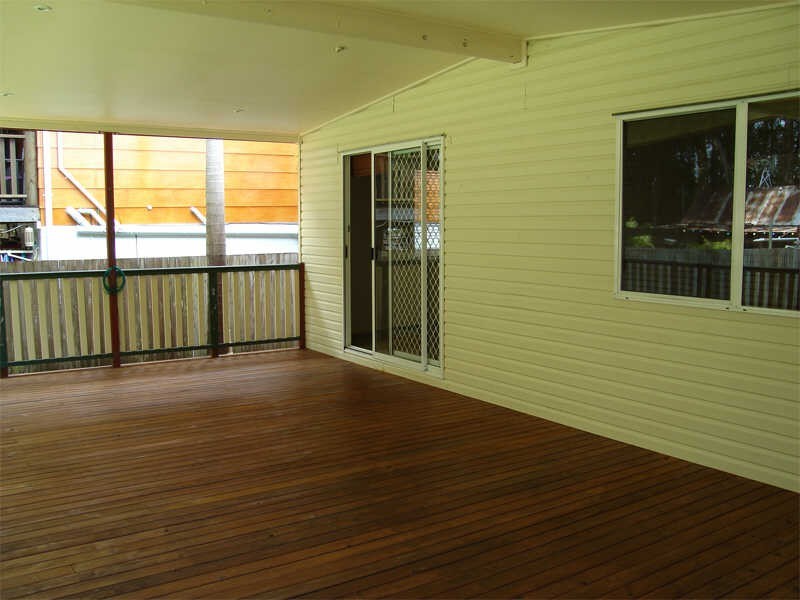 67 Nalkari Street, Coombabah QLD 4216