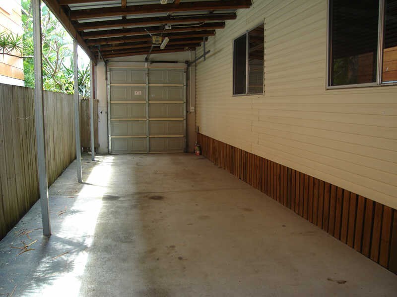 67 Nalkari Street, Coombabah QLD 4216