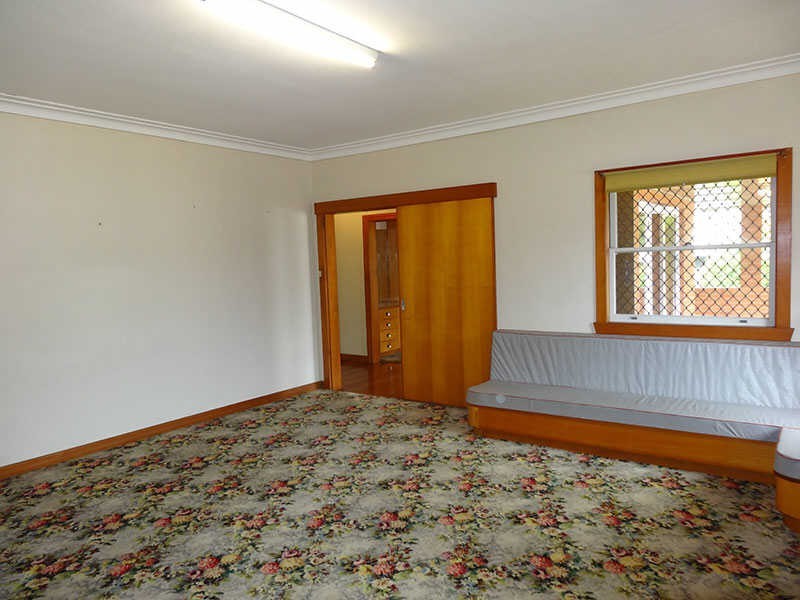 7b Taylor St, Biggera Waters QLD 4216