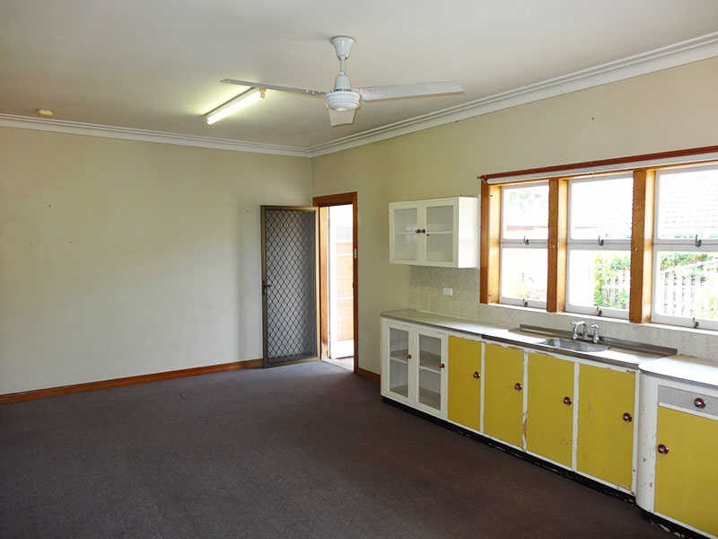 7b Taylor St, Biggera Waters QLD 4216
